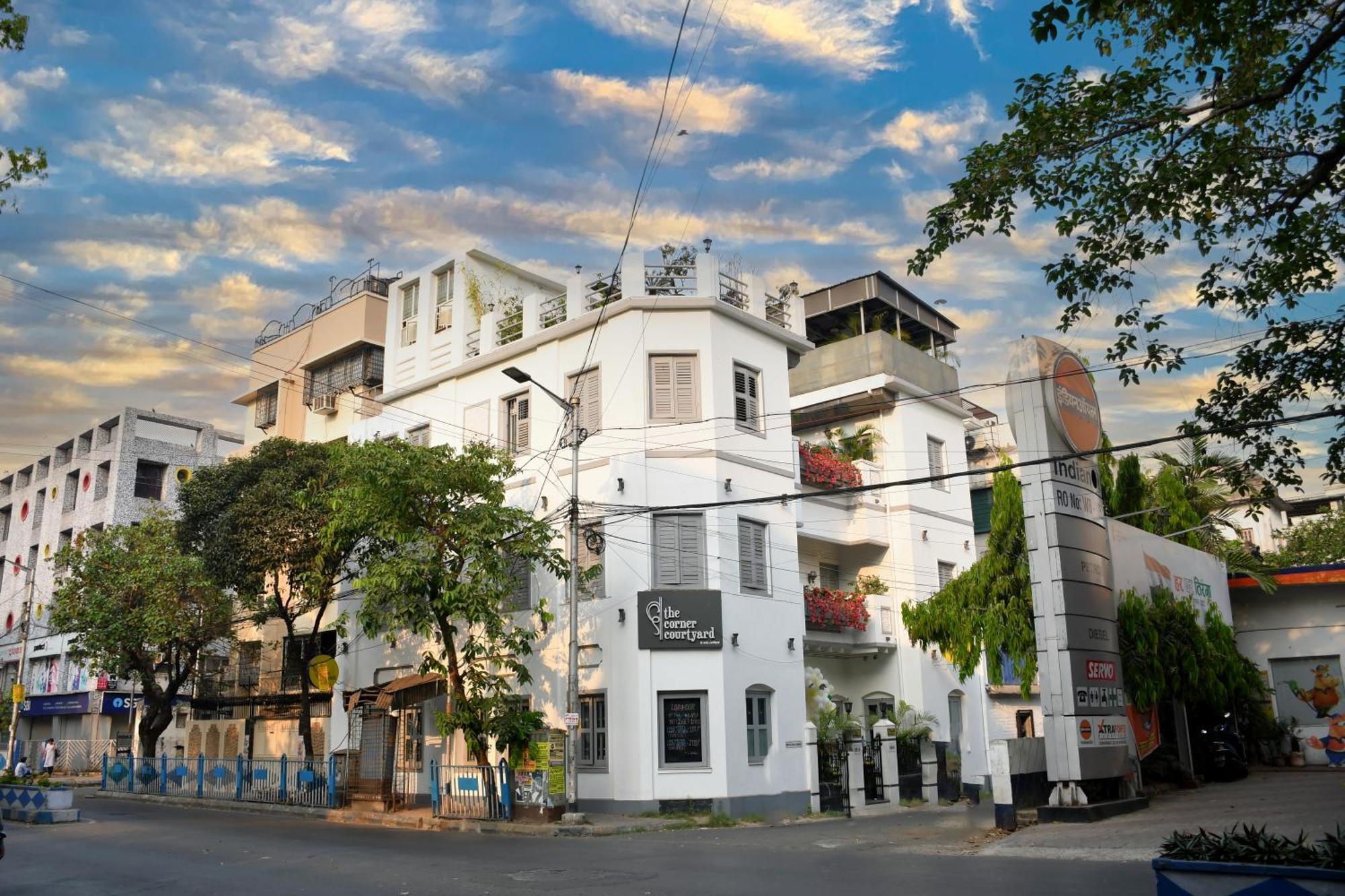 Hotel The Corner Courtyard Calcuta Exterior foto