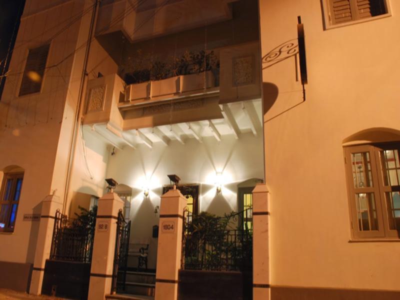Hotel The Corner Courtyard Calcuta Exterior foto