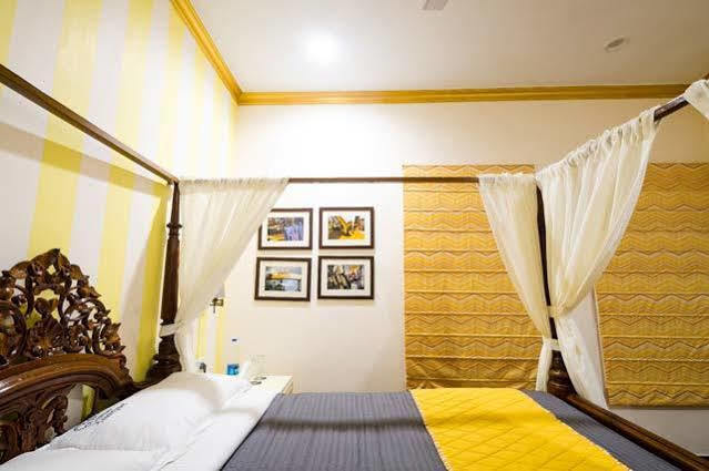 Hotel The Corner Courtyard Calcuta Exterior foto